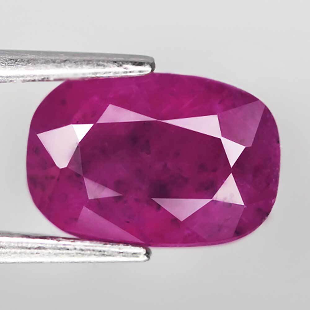 Pinkish Purple Sapphire 2.10 ct. Not Enhanced with Excellent Cut Grade and Certificate