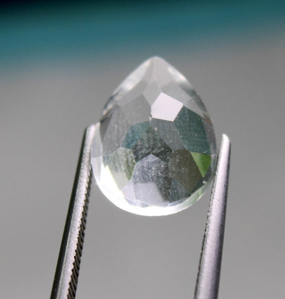 Natural Crystal Topaz 3.89 ct. not enhanced with very good Quality for your juweler design