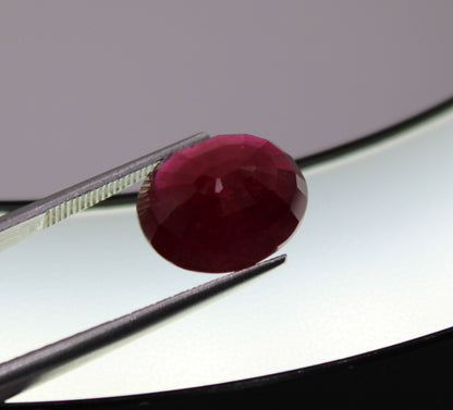 Natural Ruby 8.63 ct. Transparent, SI Clarity with Cut grade Excellent