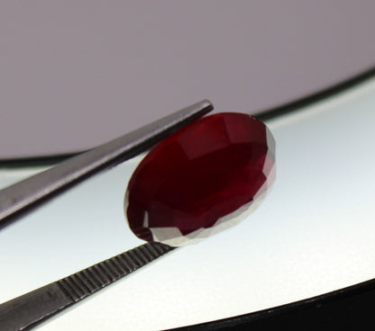 Natural Ruby 8.63 ct. Transparent, SI Clarity with Cut grade Excellent