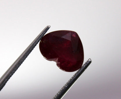 Natural Ruby 3.09 ct. Heart Cut, Transparent with Excellent Cut Grade