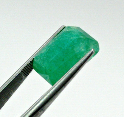 Emerald, Not Enhanced, Transparent, SI Clarity, Cut Grade Very Good