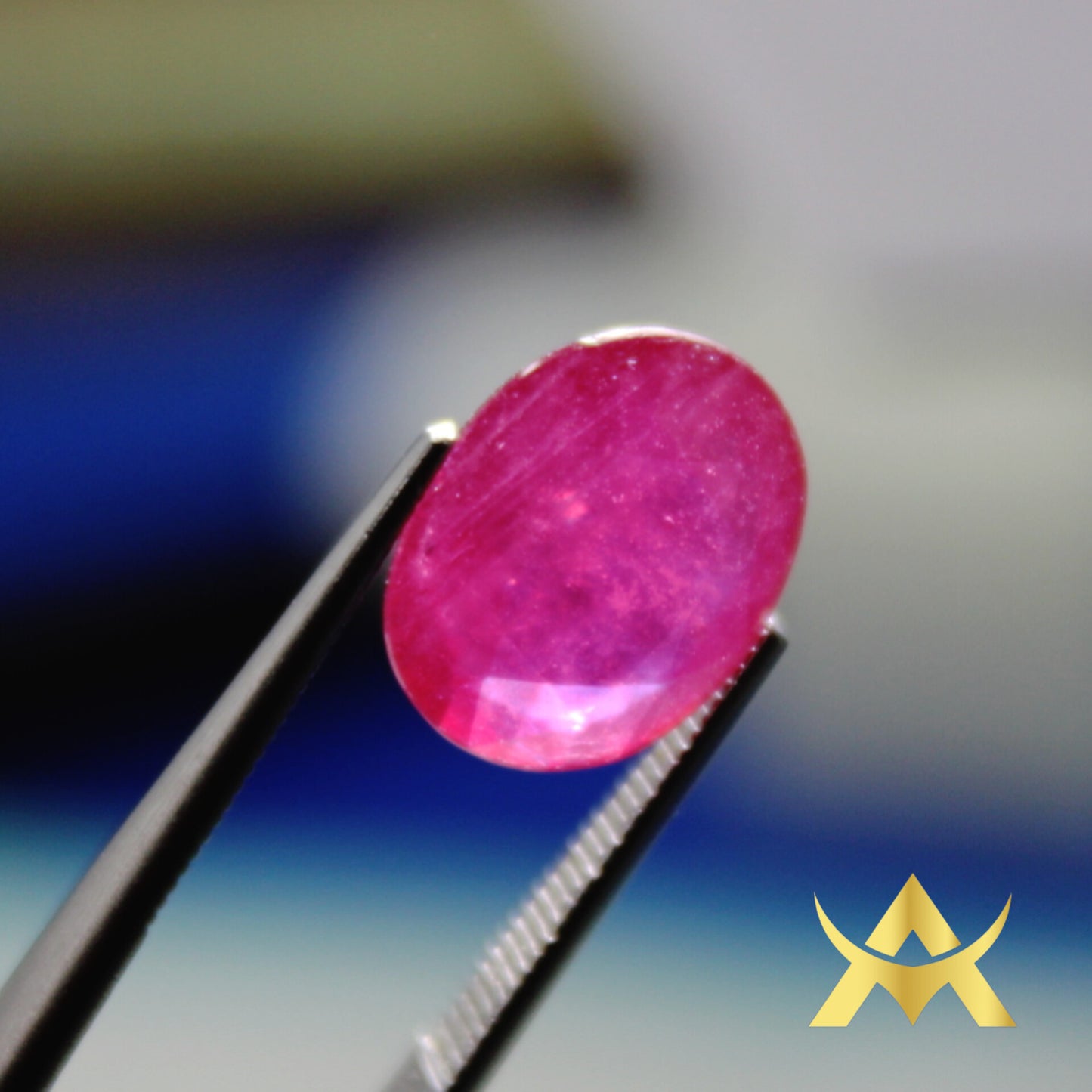 Natural Ruby 5.10 ct. Oval facetted, Transparent and just heated, perfect for your Juwellery