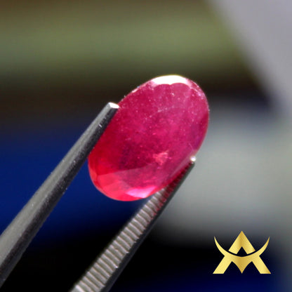 Natural Ruby 5.10 ct. Oval facetted, Transparent and just heated, perfect for your Juwellery