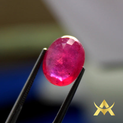 Natural Ruby 5.10 ct. Oval facetted, Transparent and just heated, perfect for your Juwellery