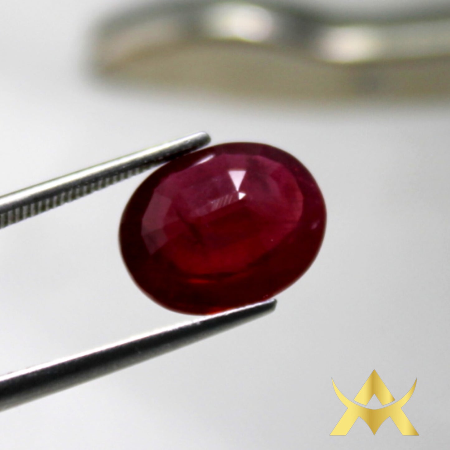 Natural Ruby 6.30 ct. Oval facetted, SI Clarity, perfect for Ring, Pendant or other Juwellery