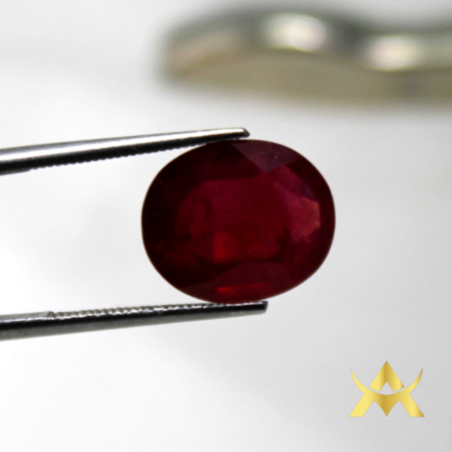 Natural Ruby 6.30 ct. Oval facetted, SI Clarity, perfect for Ring, Pendant or other Juwellery