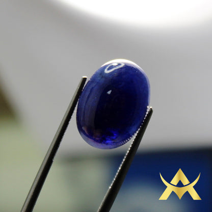 Natural Sapphire 13.82 ct. Translucent and enhanced, a big stone for collection or Juwellery