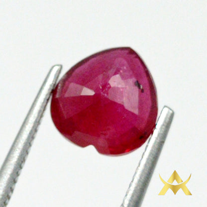 Ruby Heart Cut, Transparent with SI1 Clarity and Very Good cut Grade