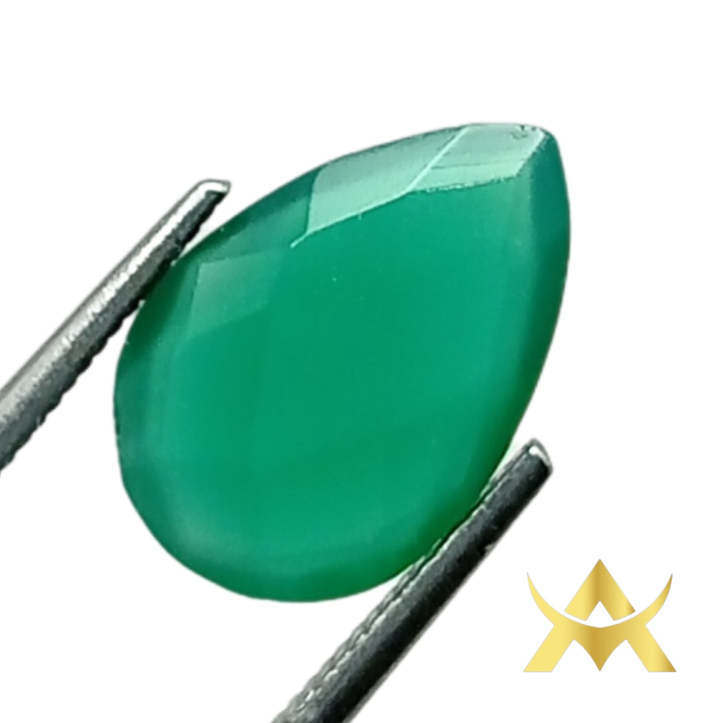 Green Onyx Rosé Pear Cut, Translucent with Very Good Cut Grade