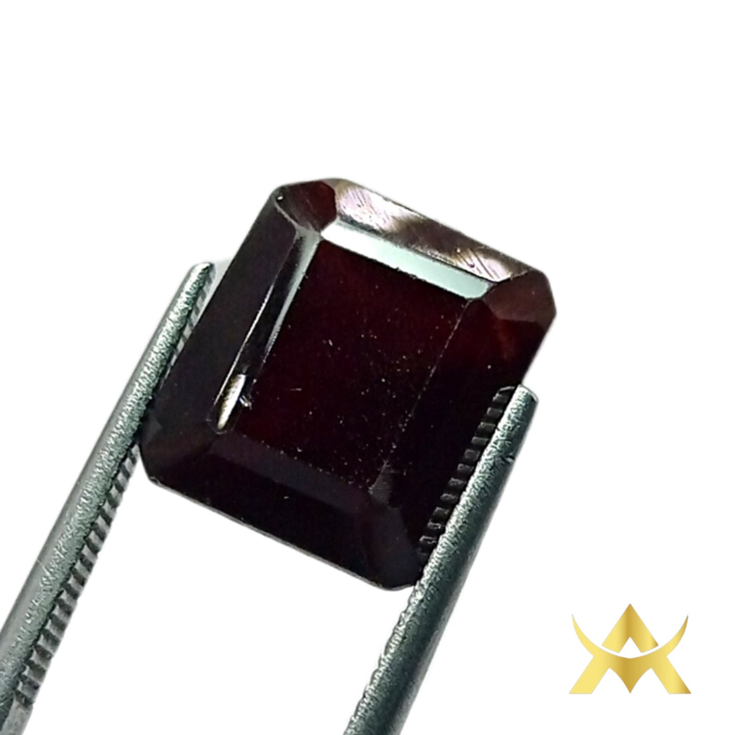 Garnet Almandine 6.49 ct. Not enhanced, SI Clarity and Translucent