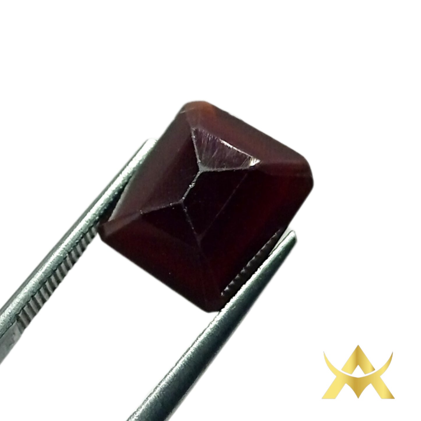 Garnet Almandine 6.49 ct. Not enhanced, SI Clarity and Translucent