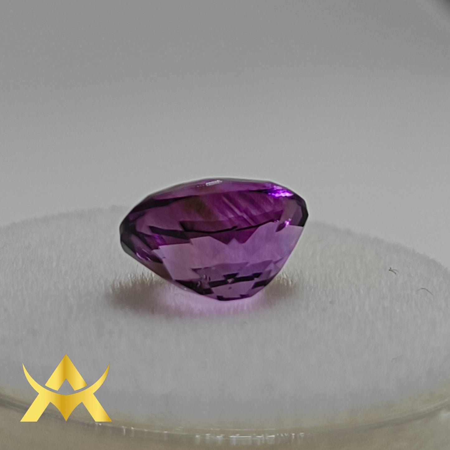 Amethyst, Eye Clean, IF Clarity, Nor Enhanced, Oval Facetted, AAA Quality