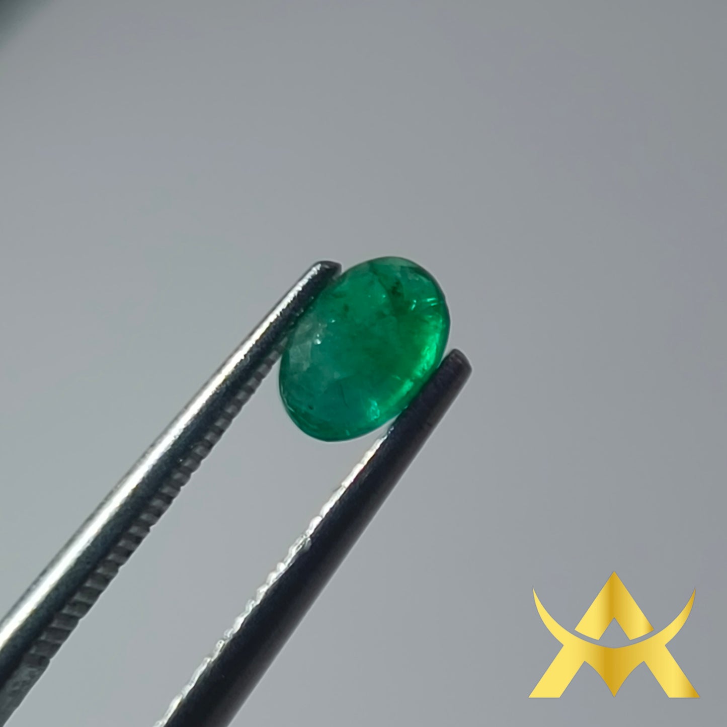 Colombia Emerald, VVS1 Clarity, Not Enhanced with Excellent Cut Grade