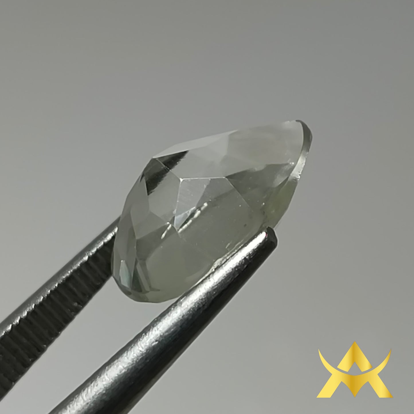 Crystal Topaz 3.18 ct. IF Clarity, Transparent and not Enhanced with very Good Quality