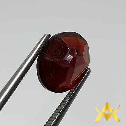 Garnet 3.39 ct. VVS1, Transparent and Not Enhanced with Very Good Quality