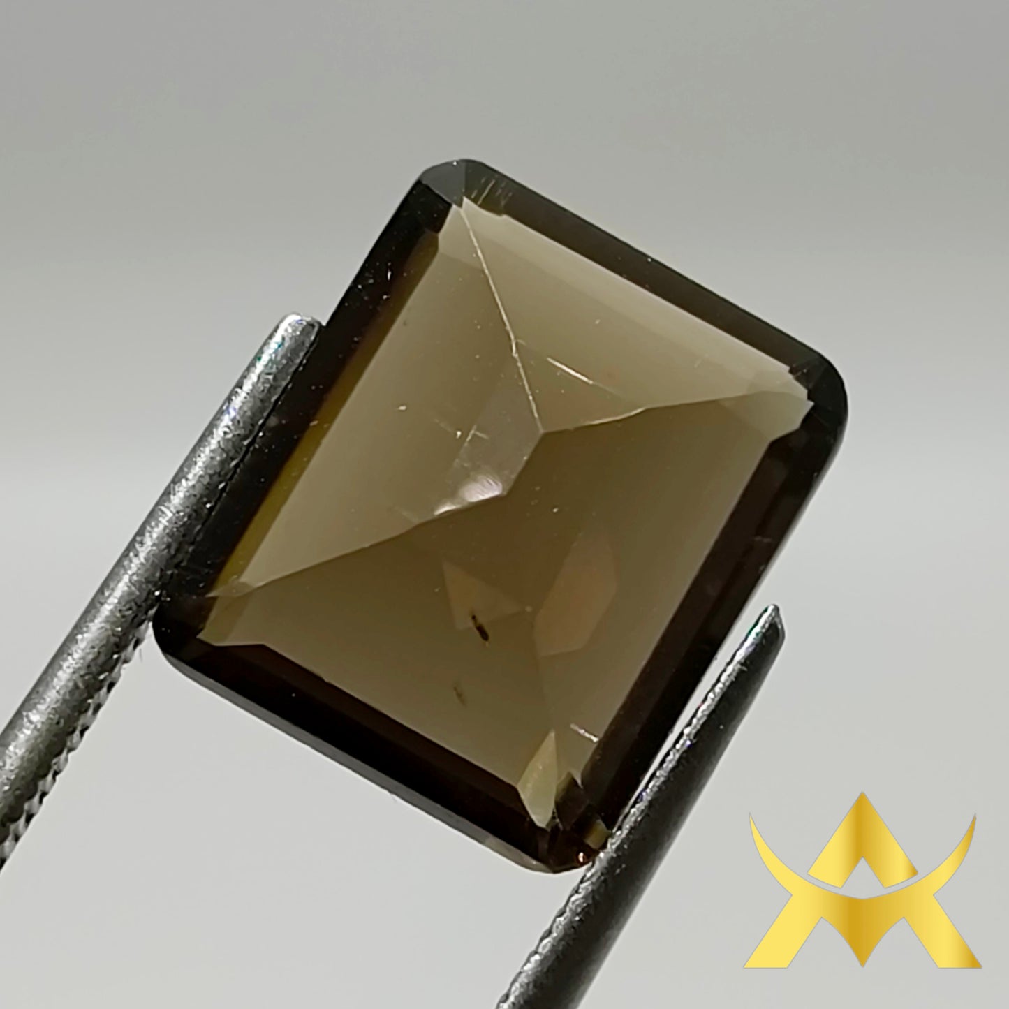 Smoky Topaz 5.10 ct. Transparent Transparency and IF Clarity, Not enhanced with very Good Quality