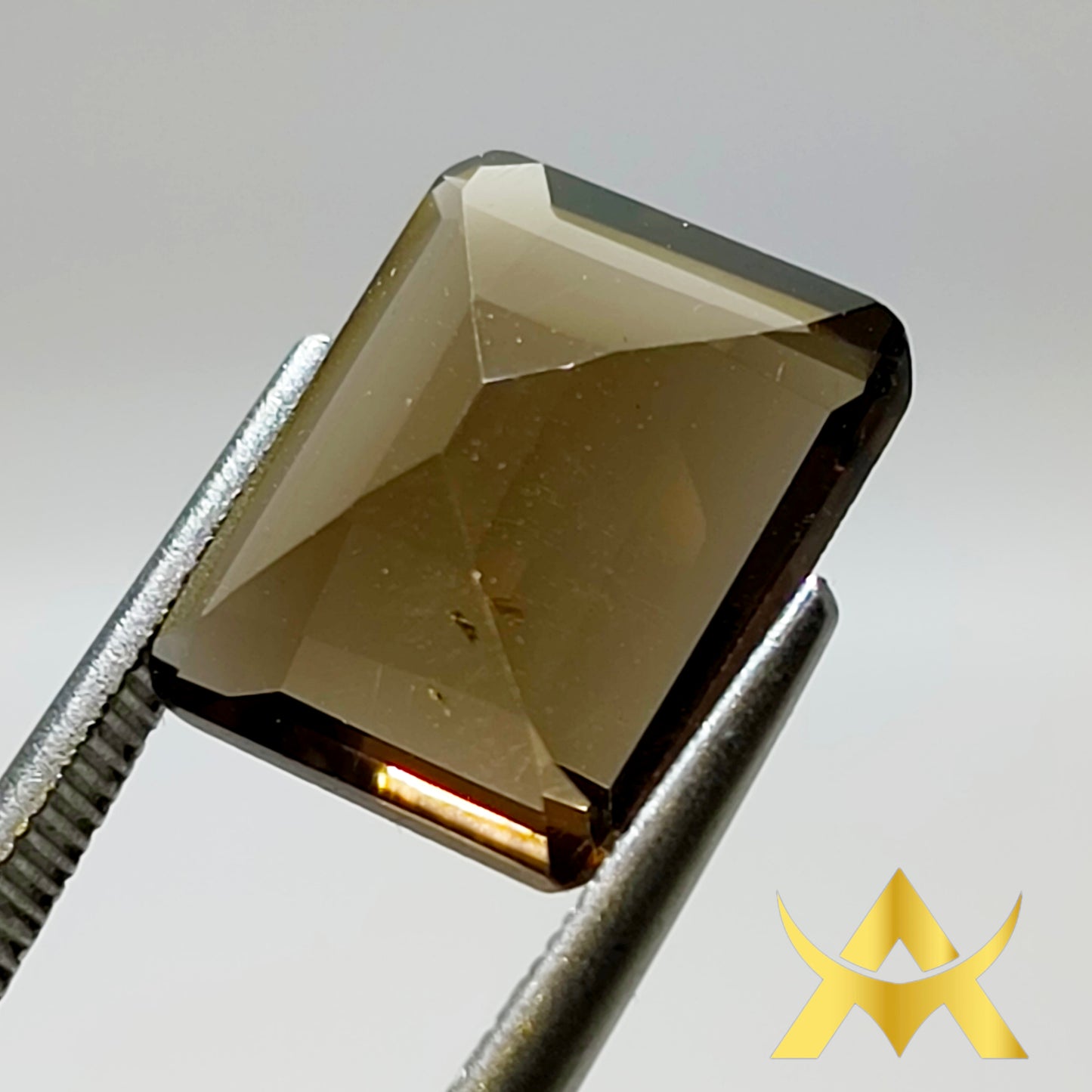 Smoky Topaz 5.10 ct. Transparent Transparency and IF Clarity, Not enhanced with very Good Quality