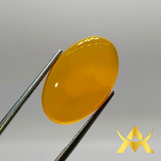 Yellow Agate 9.20 ct. Translucent, Not Enhanced with SI1 Clarity and very good Quality