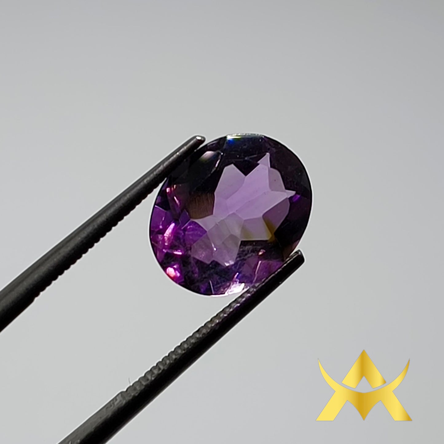 Amethyst with 3.29 ct. Weight and IF Clarity, Not Enhanced With Transparent Transparency