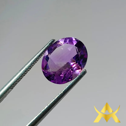 Amethyst with 3.29 ct. Weight and IF Clarity, Not Enhanced With Transparent Transparency