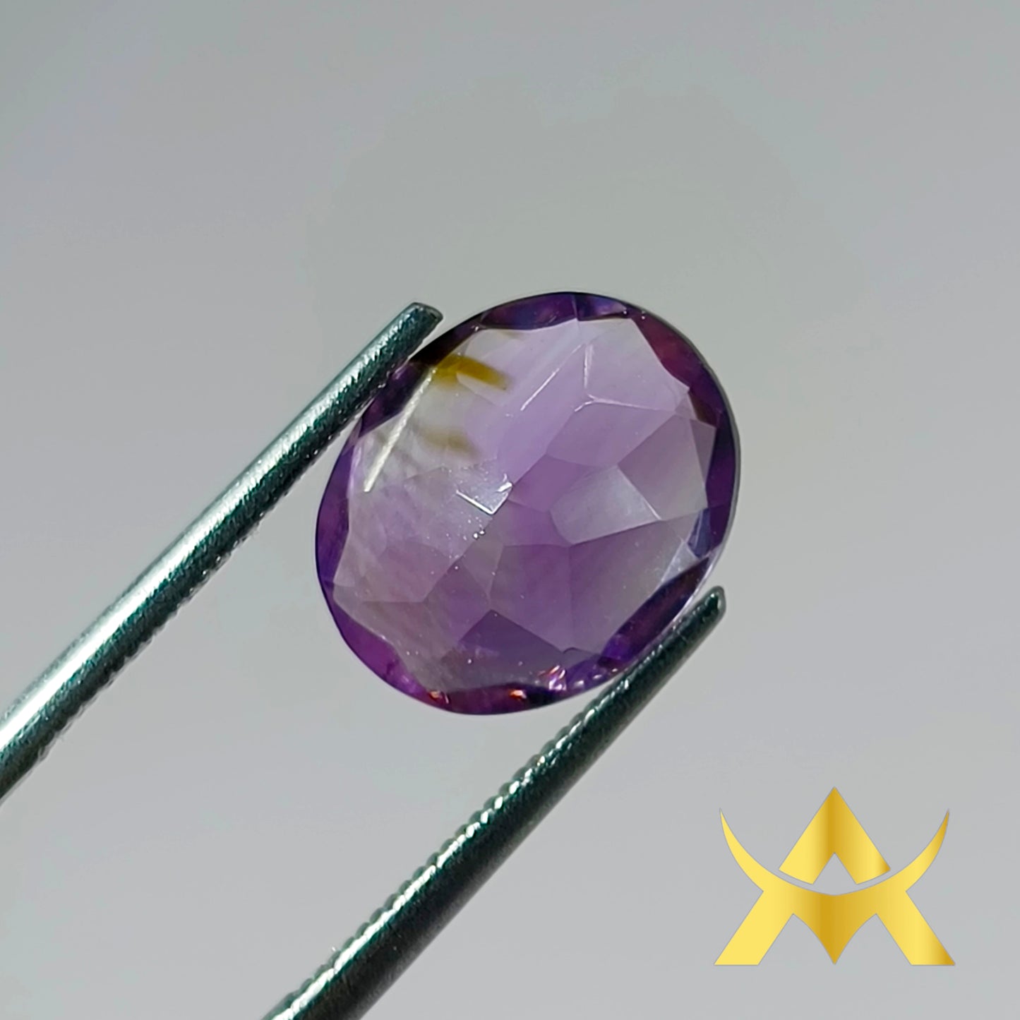 Amethyst with 3.29 ct. Weight and IF Clarity, Not Enhanced With Transparent Transparency