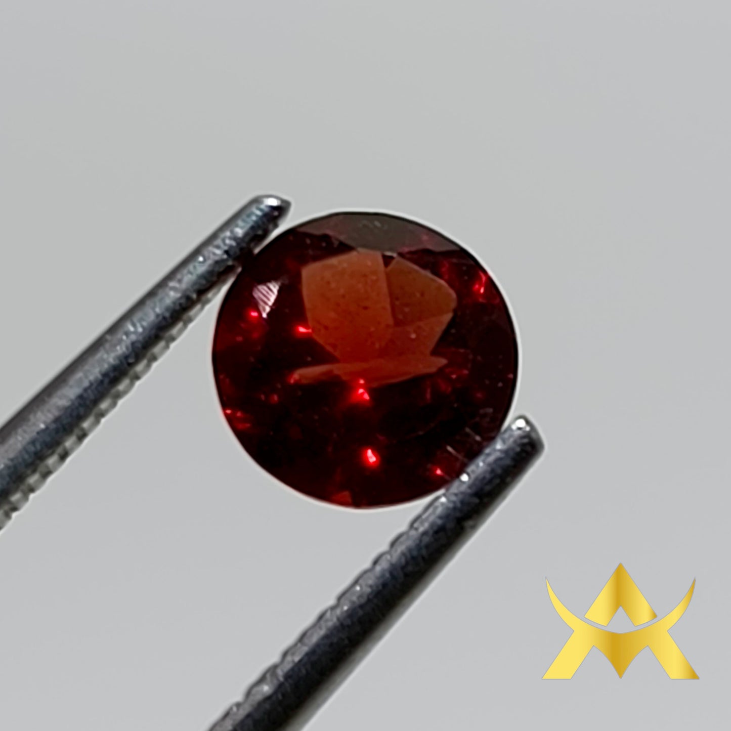 Garnet 0.89 ct. Transparent, Not Enhanced with IF Clarity and Excellent Cut Grade