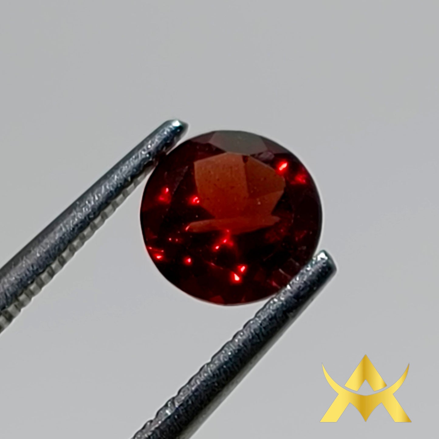 Garnet 0.89 ct. Transparent, Not Enhanced with IF Clarity and Excellent Cut Grade