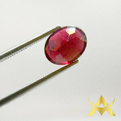 Granat 2.36 ct. Transparent, Not Enhanced, Cut Grade Excellent with VVS1 Clarity