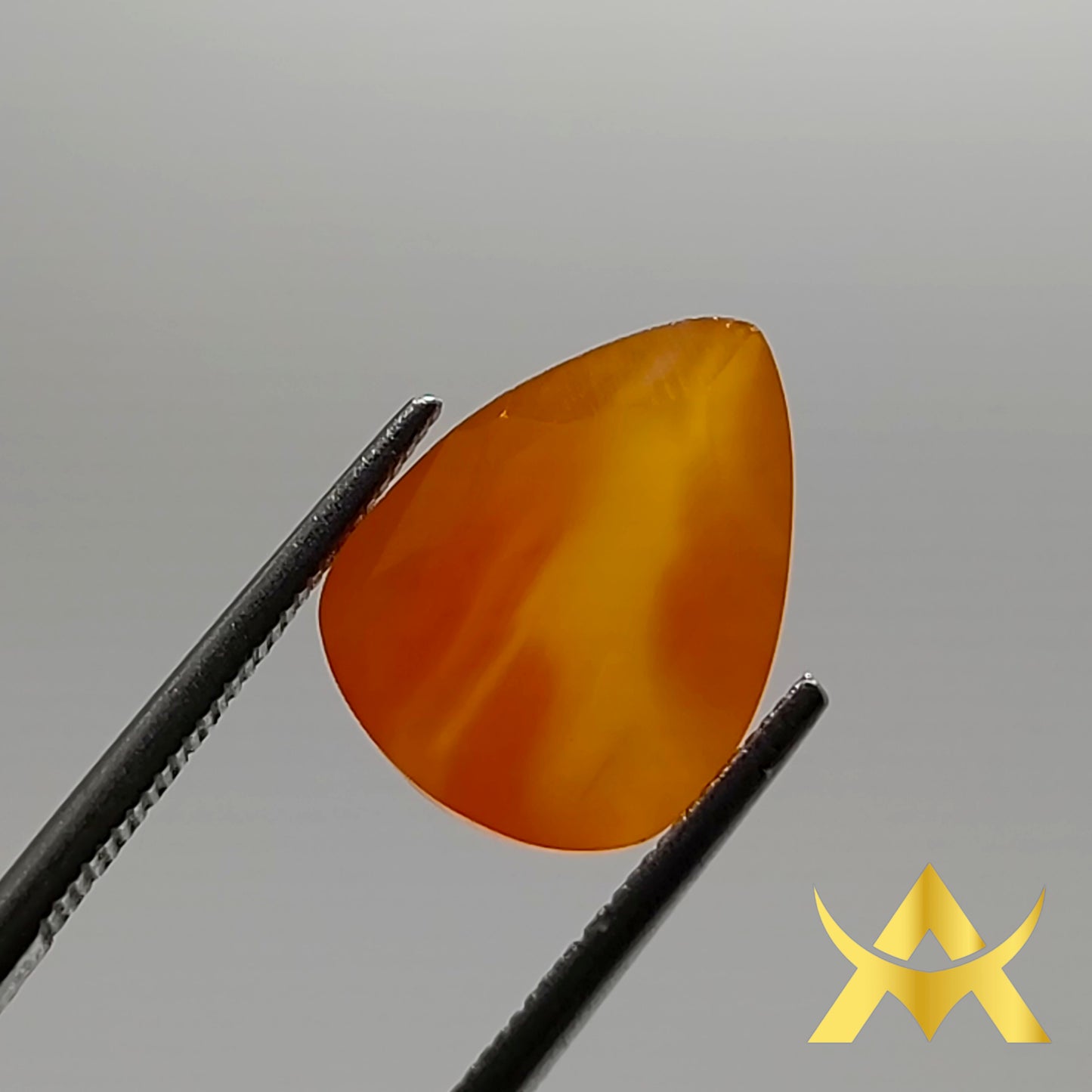 Carnelian 4.13 ct. SI2 Clarity and Not Enhanced with Transparent Transparency