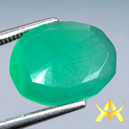 Natural Green Onyx 4.18 ct. Translucent, Unheated and Untreated for Ring and Pendant