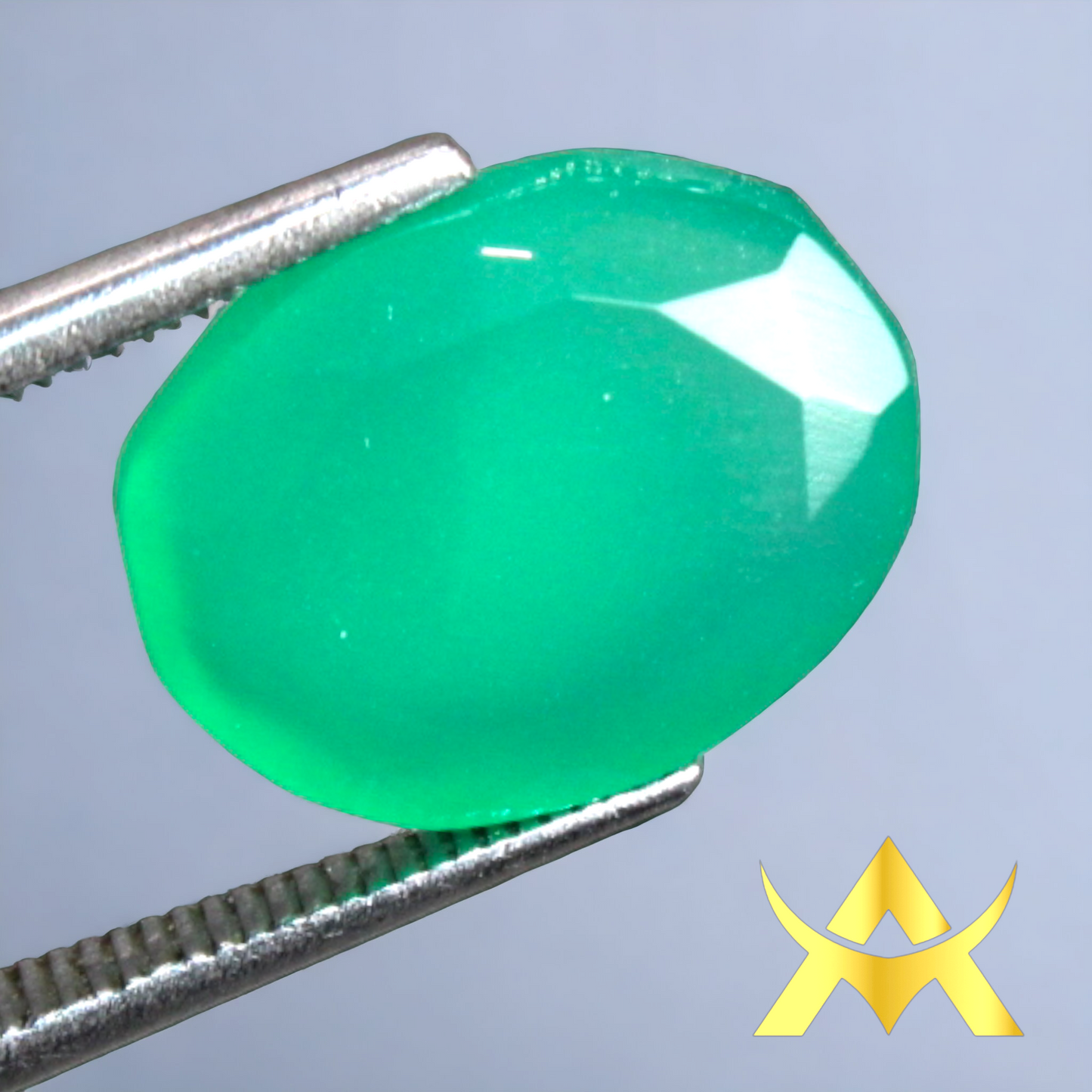 Natural Green Onyx 4.18 ct. Translucent, Unheated and Untreated for Ring and Pendant