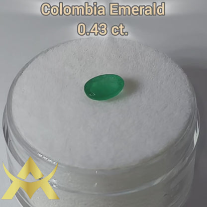 Colombia Emerald, VVS1 Clarity, Not Enhanced with Excellent Cut Grade