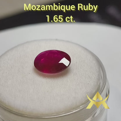 Natural Rub y 1.65 ct. Transparent with Top Red Color