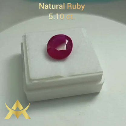 Natural Ruby 5.10 ct. Oval facetted, Transparent and just heated, perfect for your Juwellery