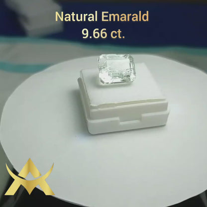 Natural Columbia Emerald 9.66 ct. Light Green Color, IF Clarity, Transparent and not Enhanced